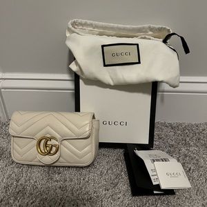 Gucci GG Marmont super mini bag